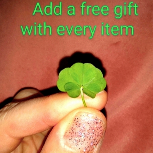 Yellow Tabby Marmalade Kitten Christmas Earrings Santa Hat Kittens Kitty Cat New - Picture 4 of 6